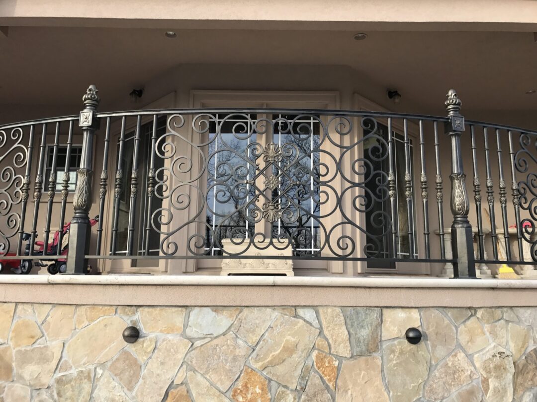 Exterior True Balcony Rail 2