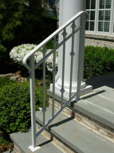 Exterior Standard Railing 17 | Newman Iron Works