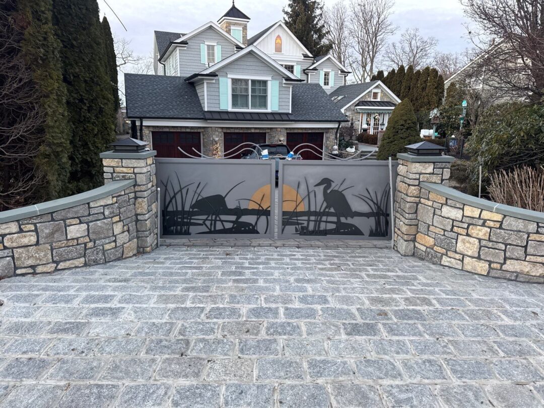 Driveway Gate 3 - Image 2