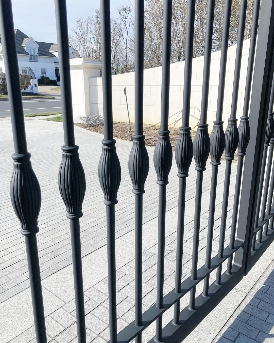 Driveway Gate 33 - Image 2