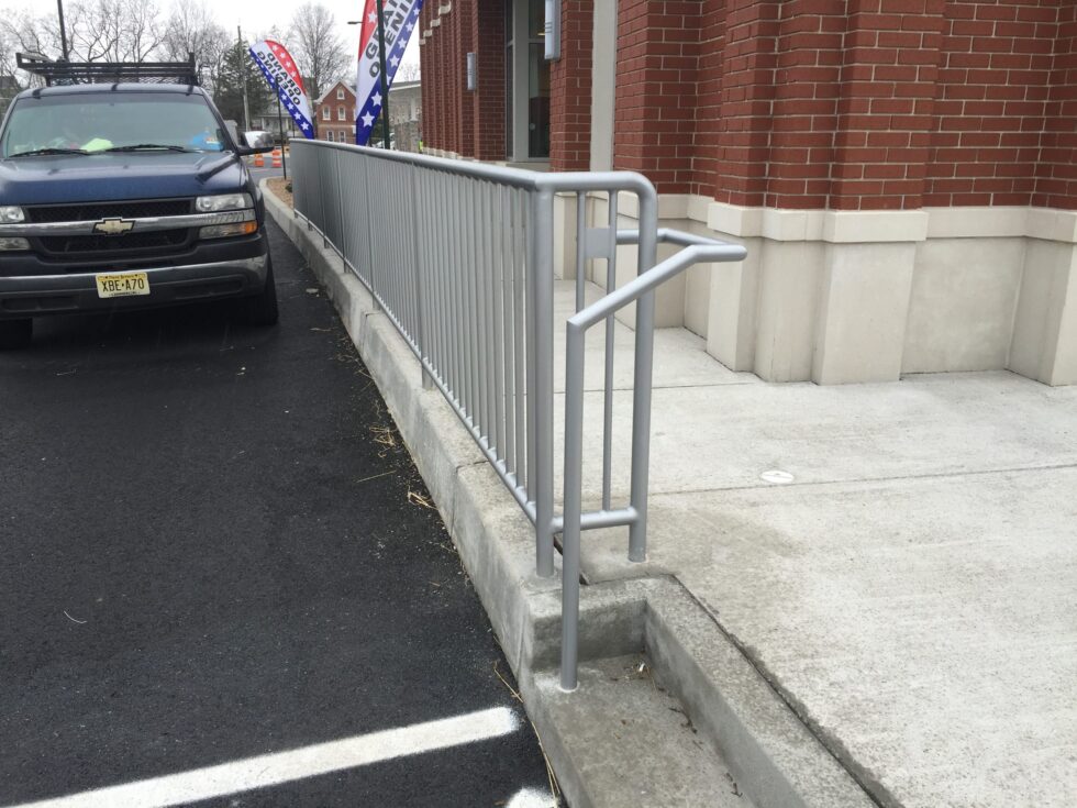Handicap Railing 1 | Newman Iron Works