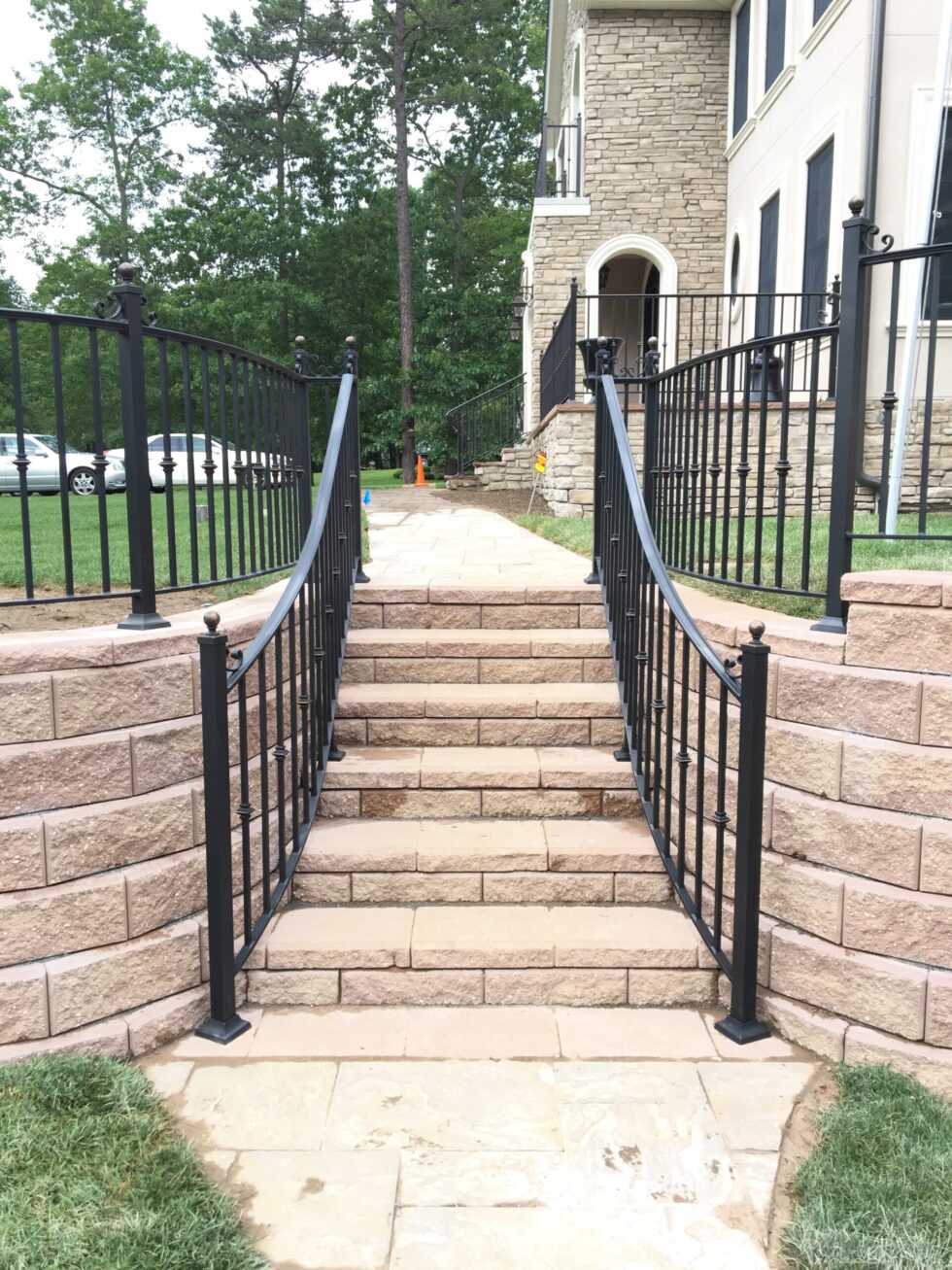 Exterior Standard Railing 1 | Newman Iron Works