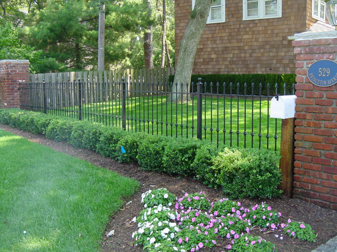 Estate Fence 12 - Image 3