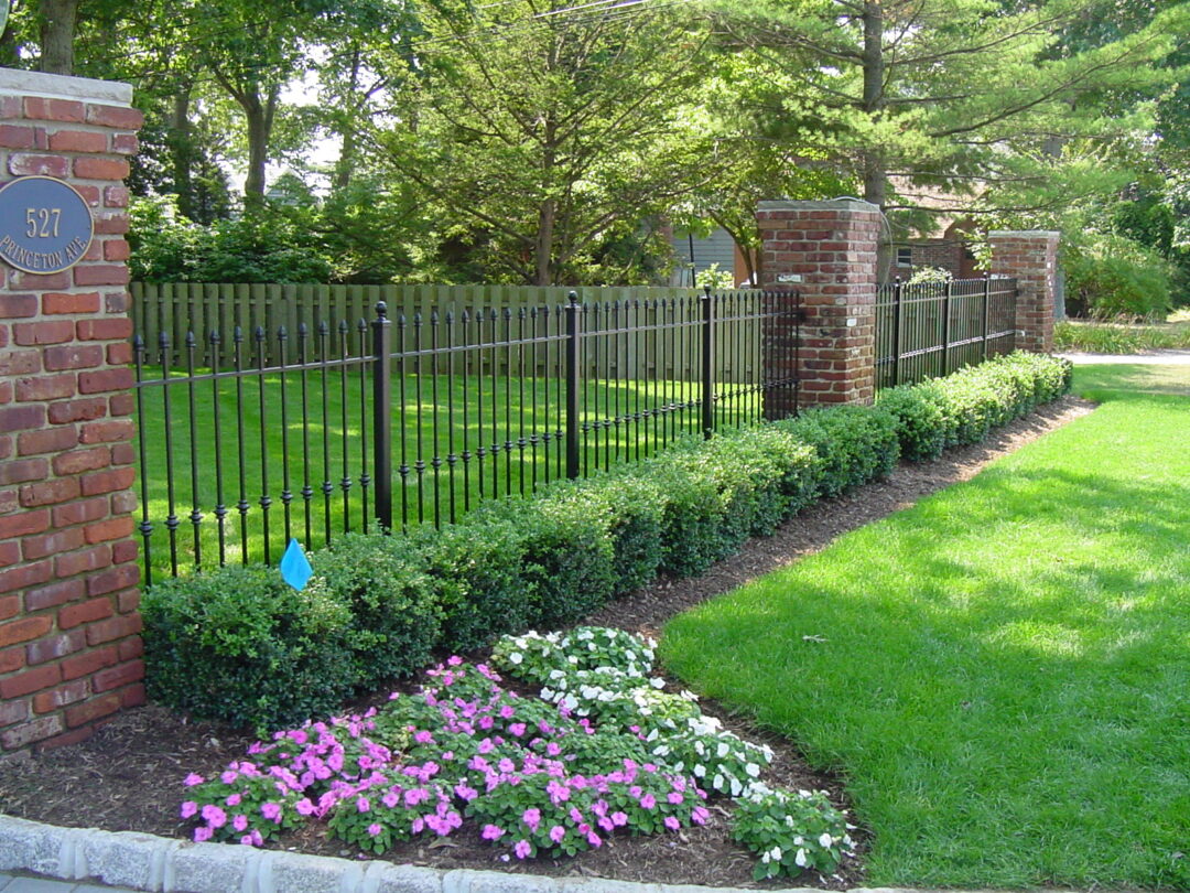 Estate Fence 12 - Image 4