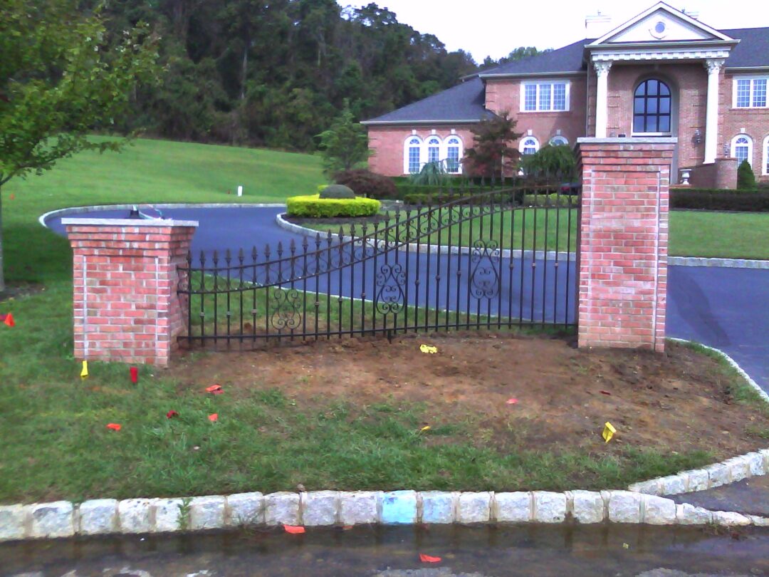 Estate Fence 34