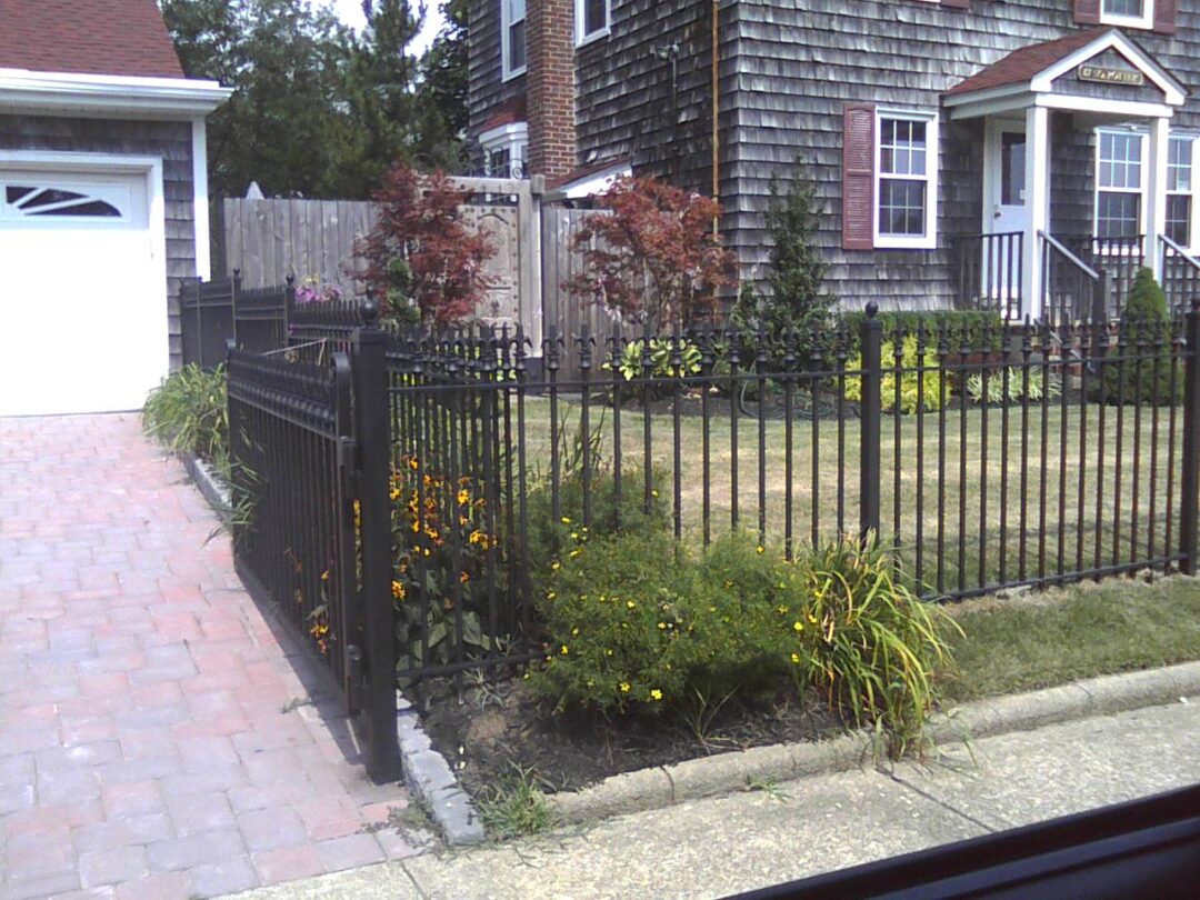Estate Fence 27