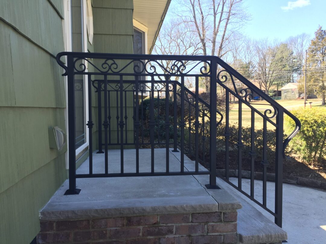 Exterior Standard Railing 16 - Image 3