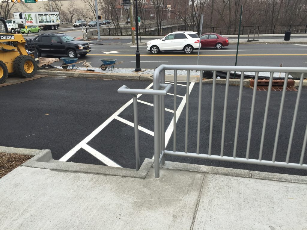 vinyl handicap railing