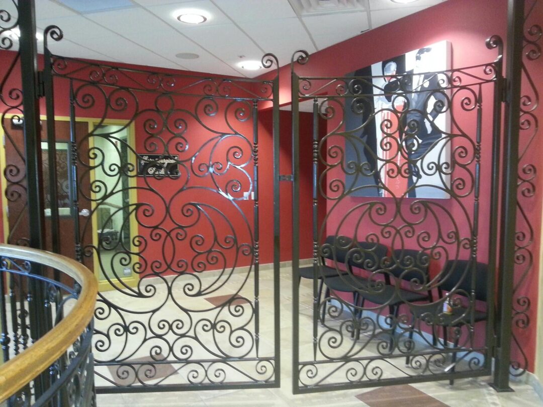 Interior Gate 19