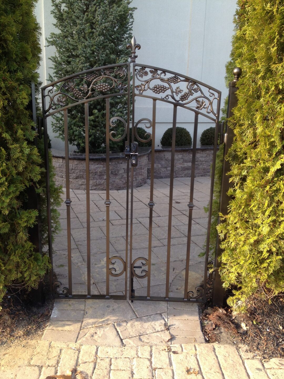 Walk Gate 22