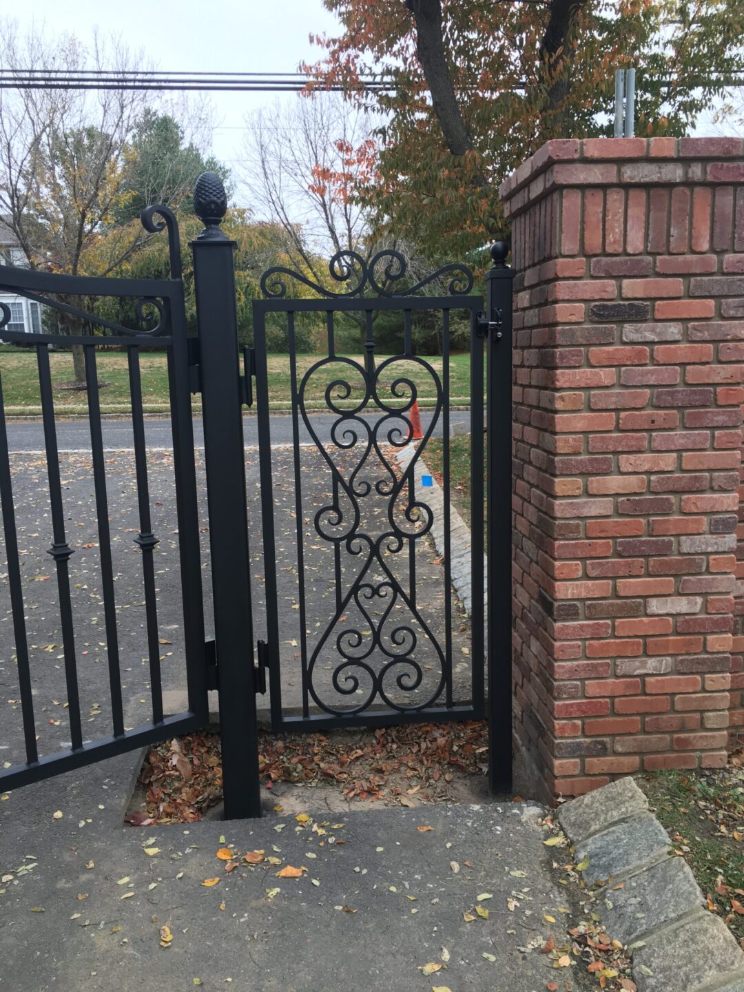 Driveway Gate 18 - Image 3