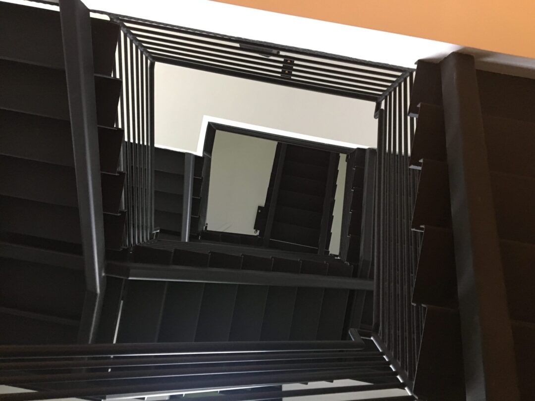 Interior Staircase 4 - Image 14