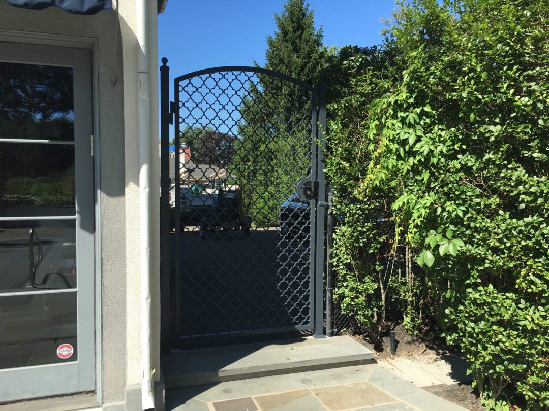 Walk Gate 64 - Image 3