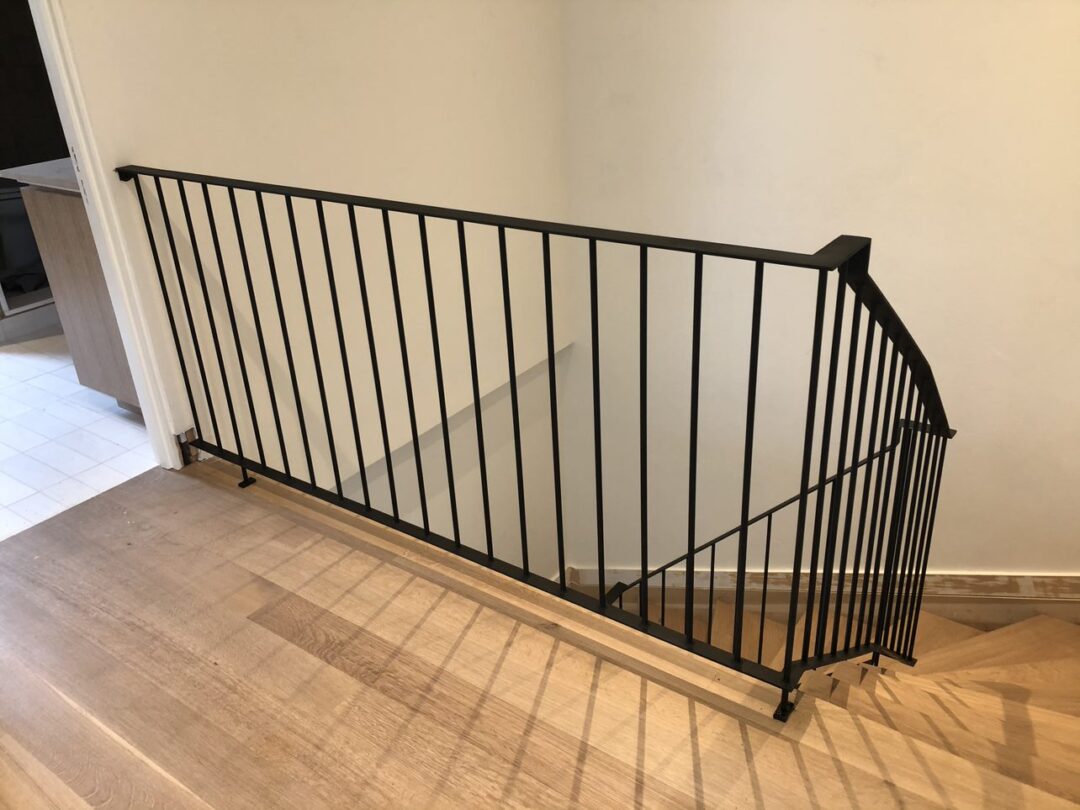 Interior Standard Railing 40 - Image 3