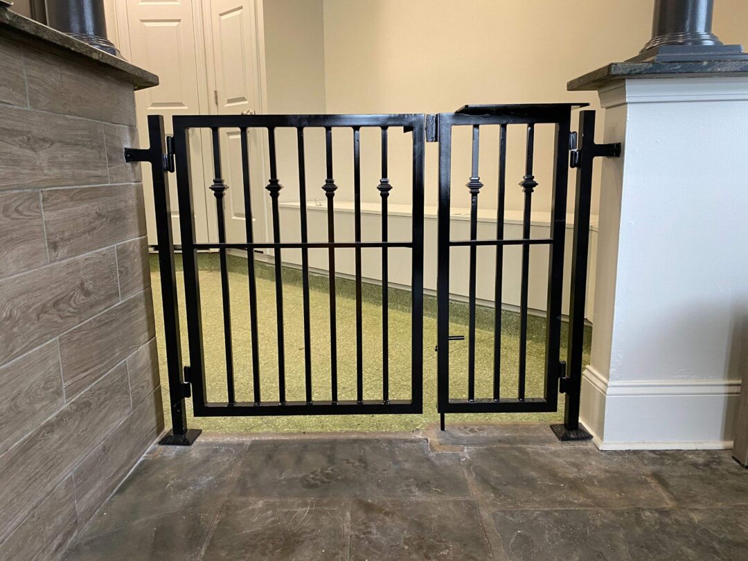 Interior Gate 22